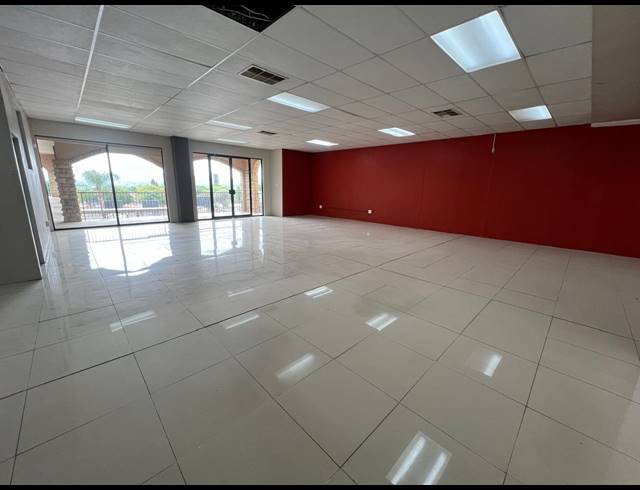2,618M² WAREHOUSE FOR SALE IN STRIJDOMPARK